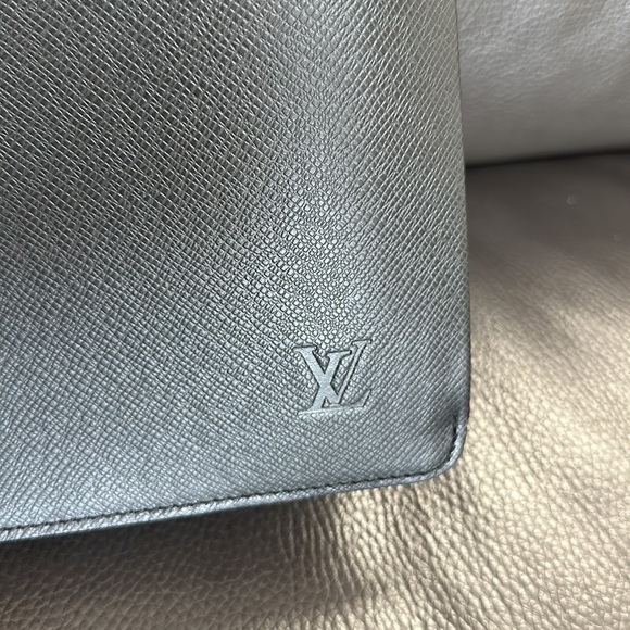 Authentic Louis Vuitton Briefcase Gently Used. No key included. - Picture 2 of 16